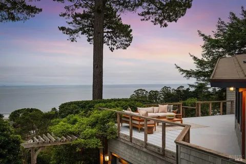 $4,495,000 | 125 Laurel Avenue, Stinson Beach, CA 94970