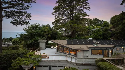 $4,495,000 | 125 Laurel Avenue, Stinson Beach, CA 94970
