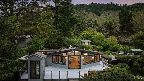 $4,495,000 | 125 Laurel Avenue, Stinson Beach, CA 94970