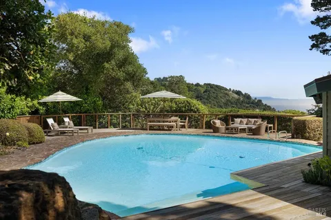 $4,495,000 | 125 Laurel Avenue, Stinson Beach, CA 94970