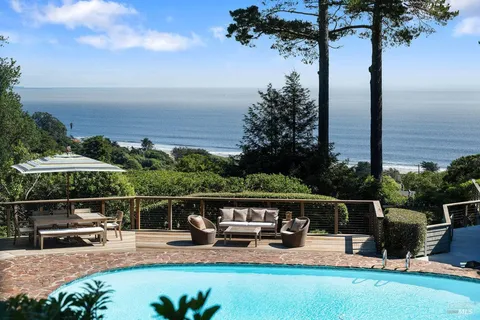 $4,495,000 | 125 Laurel Avenue, Stinson Beach, CA 94970