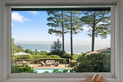 $4,495,000 | 125 Laurel Avenue, Stinson Beach, CA 94970