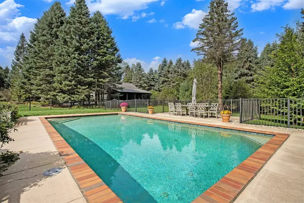 $1,495,000 | 3667 East U Avenue, Vicksburg, MI 49097