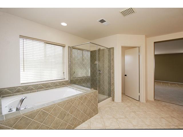 1035 Greenway Road Oceanside, CA 92057 - Photo 11 of 25 Gallery Image 11