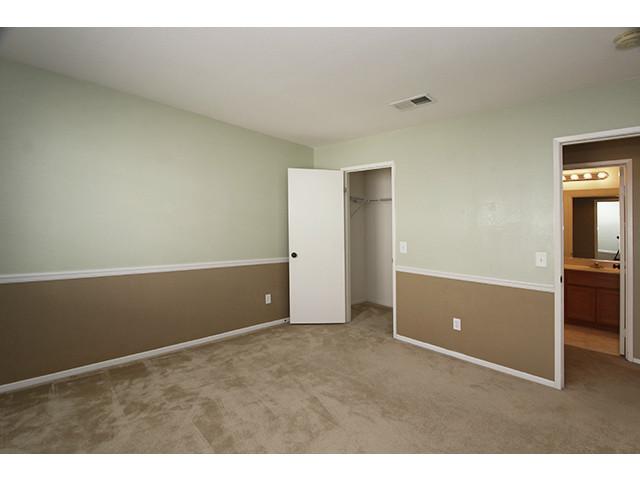 1035 Greenway Road Oceanside, CA 92057 - Photo 16 of 25 Gallery Image 16