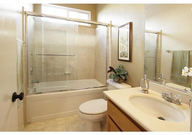 1035 Greenway Road Oceanside, CA 92057 - Photo 8 of 25 Gallery Image 8