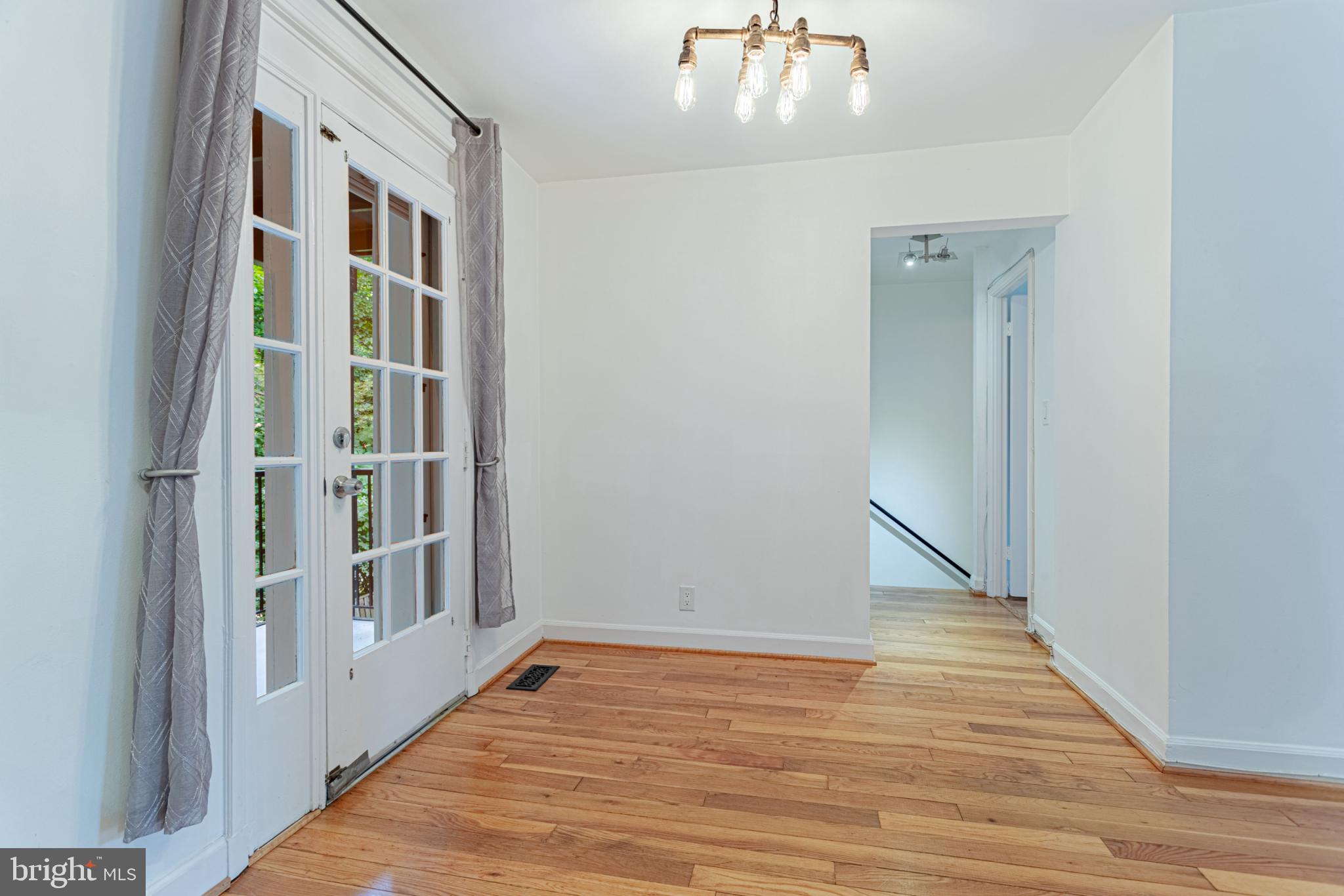 4914 29th Road South, Unit A2 Arlington, VA 22206 - Photo 6 of 54