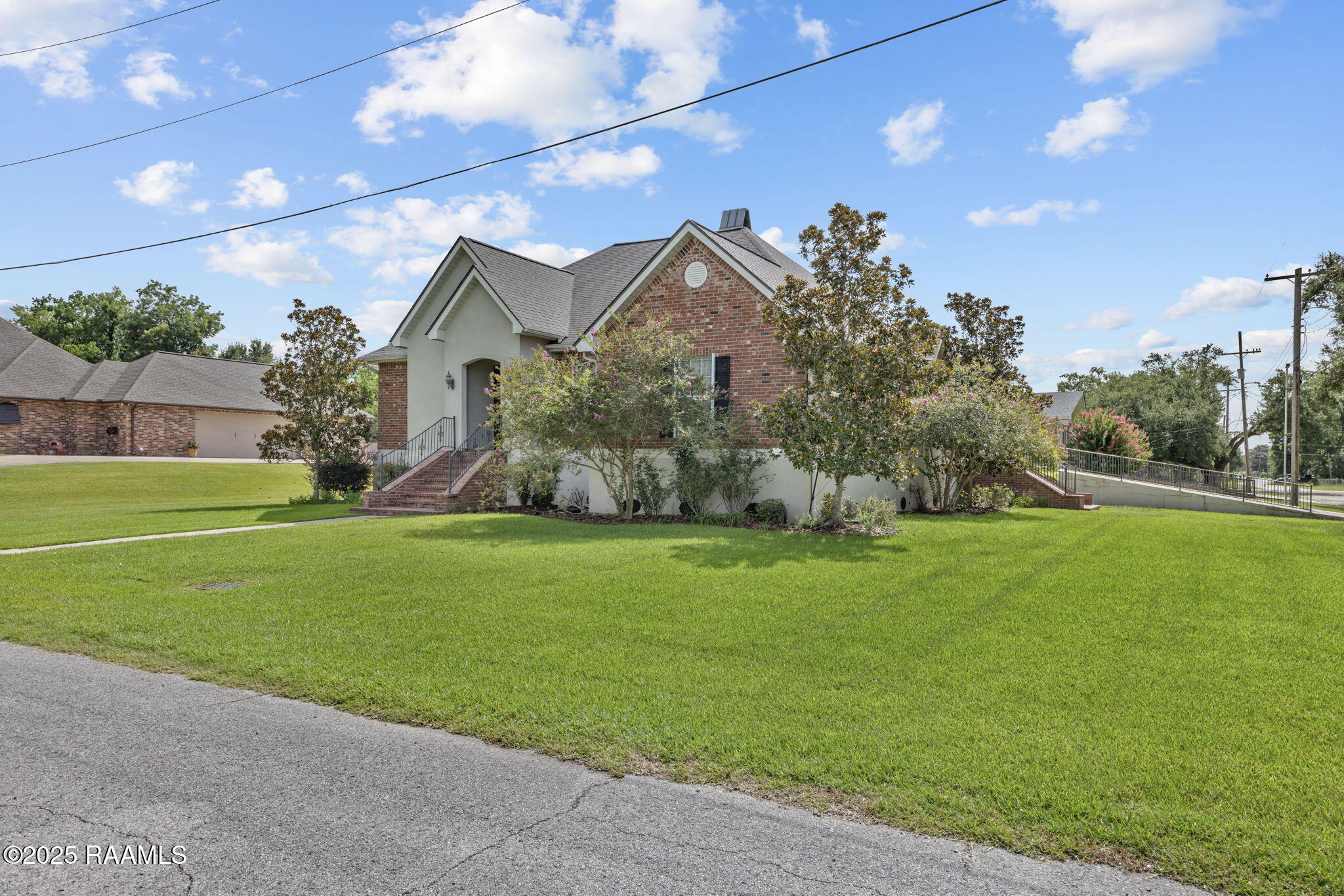 302 Geoffroy Street Erath, LA 70533 - Photo 2 of 31 2-web-or-mls-302 Geoffroy St-2