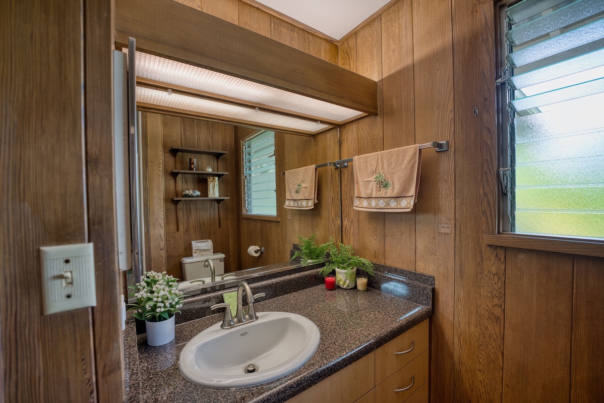 61 Pakalana Street Hilo, HI 96720 - Photo 18 of 30