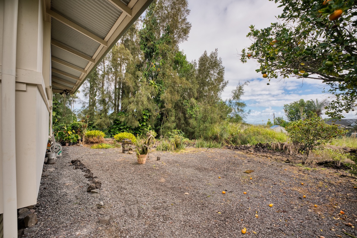 61 Pakalana Street Hilo, HI 96720 - Photo 26 of 30