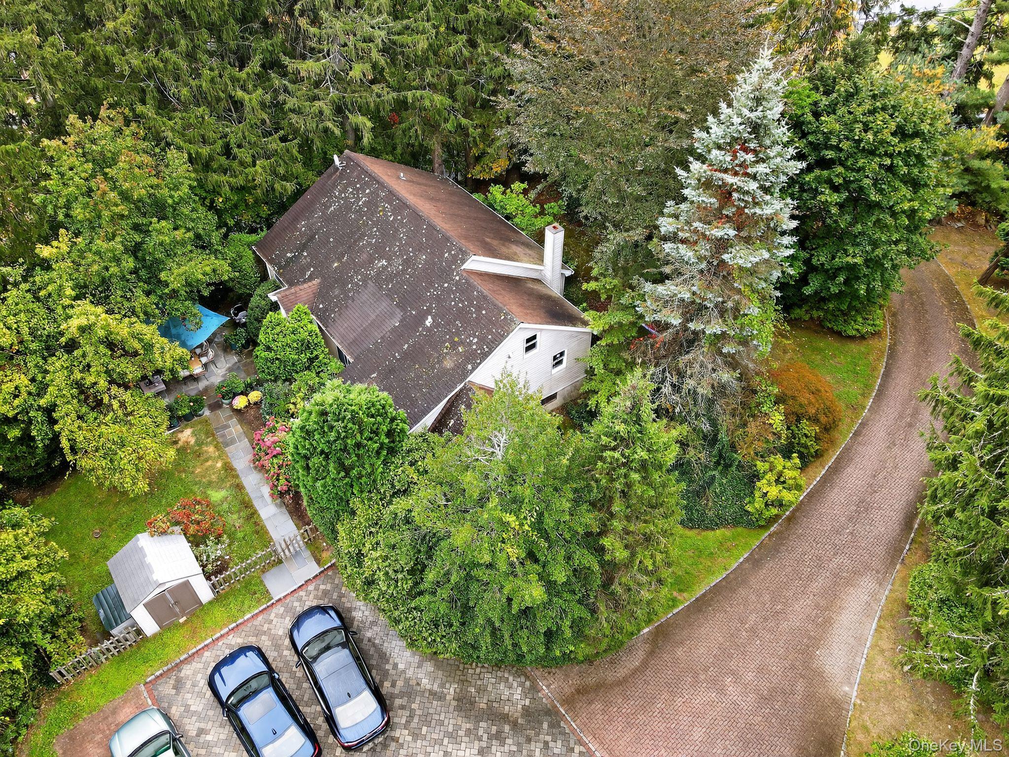 20 Old Mt Kisco Road Armonk, NY 10504 - Photo 4 of 50 an aerial view of a house