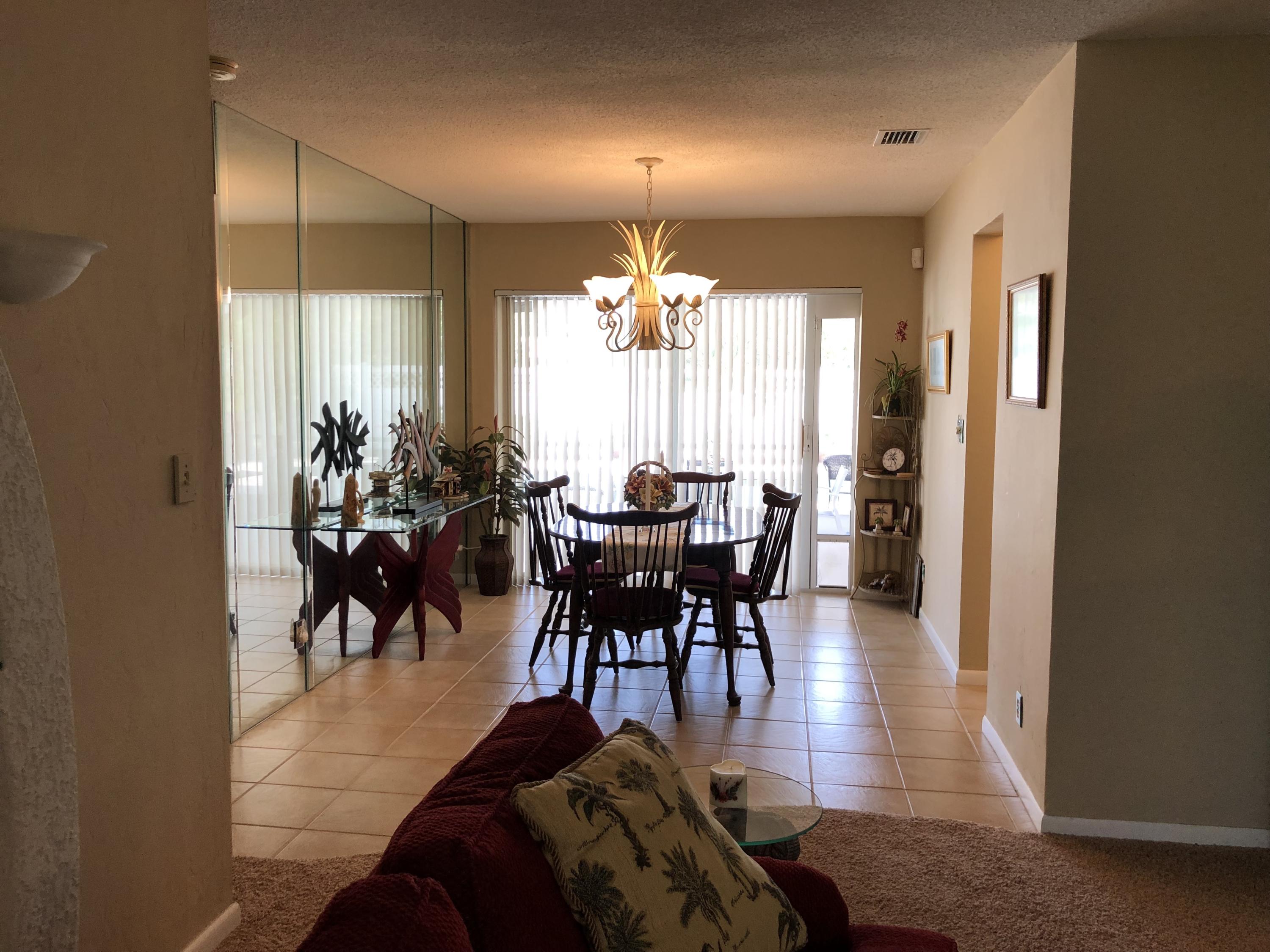 1560 Northwest 11th Street Boca Raton, FL 33486 - Photo 8 of 20 KAGtWSD5QuSR%q8jB3Z7xw