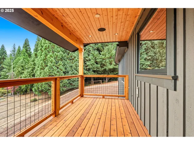 a view of a outdoor space