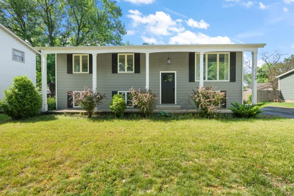 $375,000 | 2200 Shallowford Drive, Valparaiso, IN 46383
