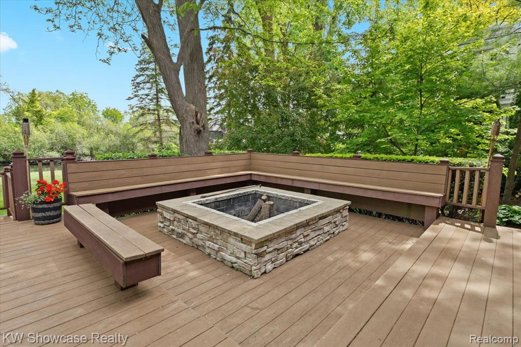3428 Benstein Road Commerce Township, MI 48382 - Photo 35 of 44