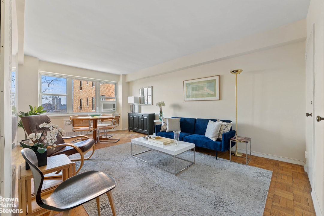 11 Riverside Drive, Unit 6HW Manhattan, NY 10023 - Photo 2 of 14