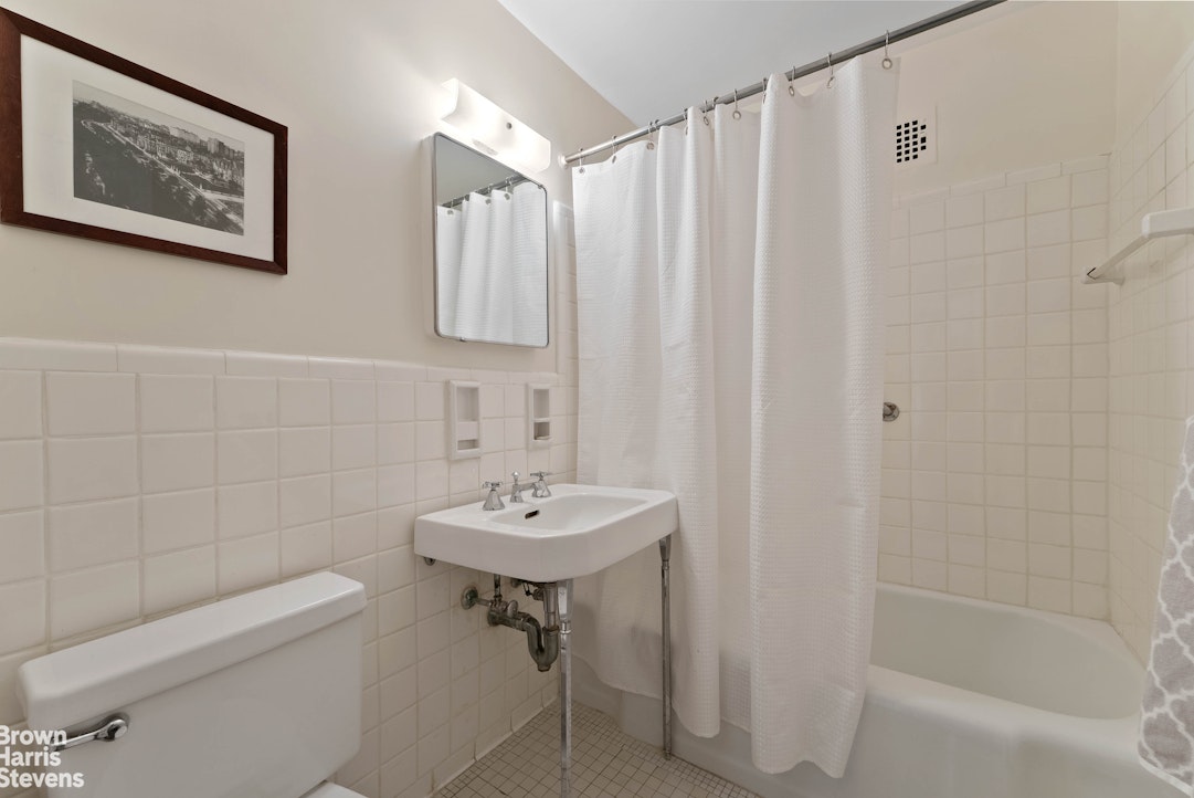 11 Riverside Drive, Unit 6HW Manhattan, NY 10023 - Photo 4 of 14