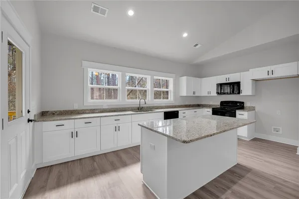 $230,000 | 707 Norton Drive, Westminster, SC 29693