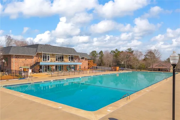 $230,000 | 707 Norton Drive, Westminster, SC 29693
