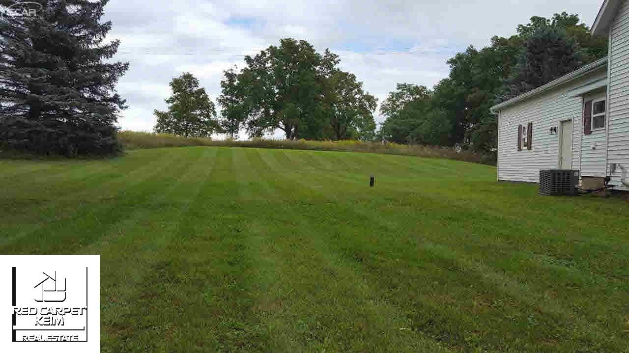 1614 North Elba Road Lapeer, MI 48446 - Photo 7 of 24 21210720-6.JPG