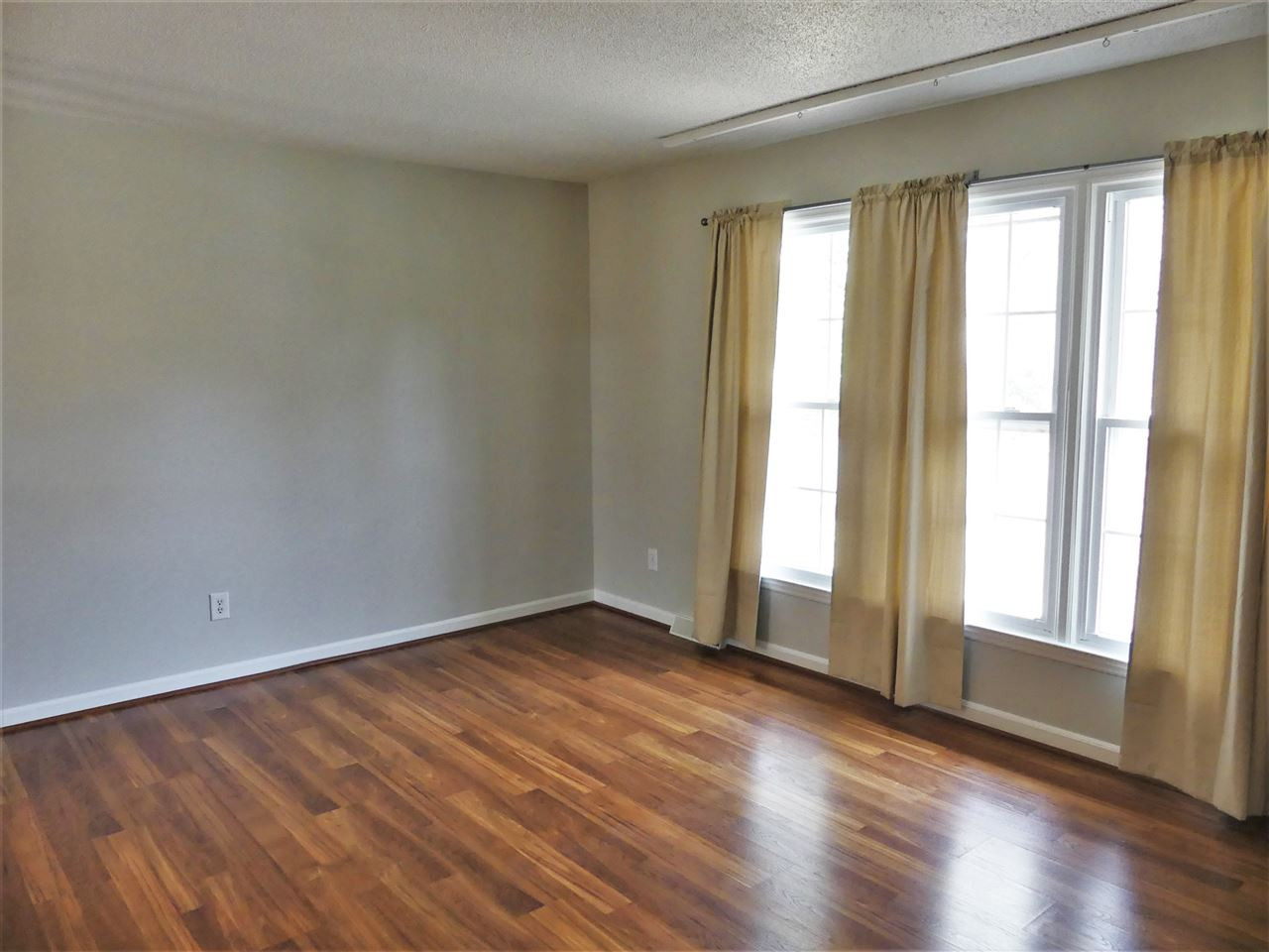 4601 Paisley Court Raleigh, NC 27604 - Photo 5 of 28 Photo 5