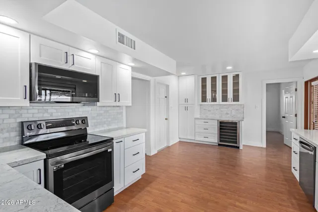 $5,300 | 2111 South River Drive, Tempe, AZ 85282