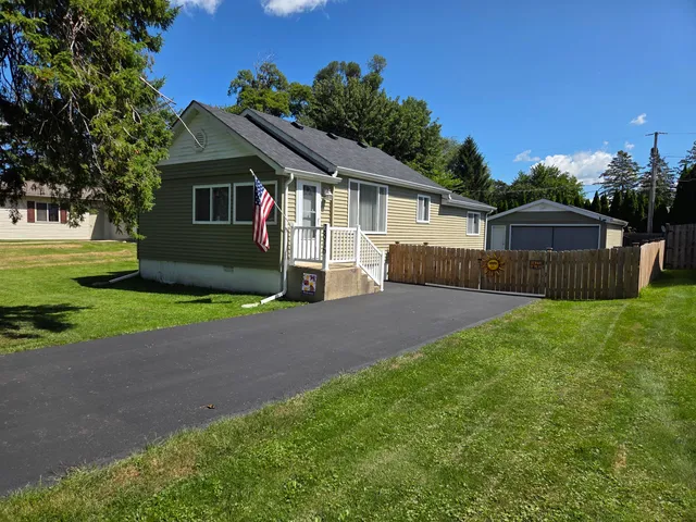 $339,900 | 2816 Mabie Street, Delavan, WI 53115