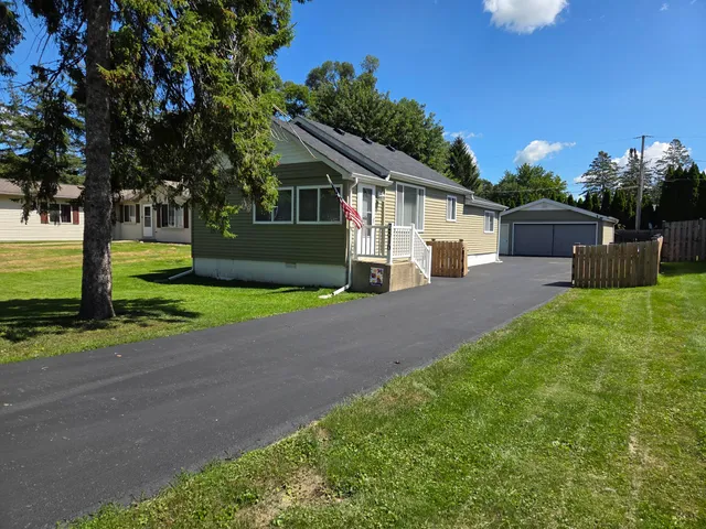 $339,900 | 2816 Mabie Street, Delavan, WI 53115