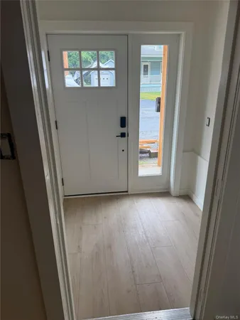 $2,750 | 29 Thompson Street, Red Hook, NY 12571