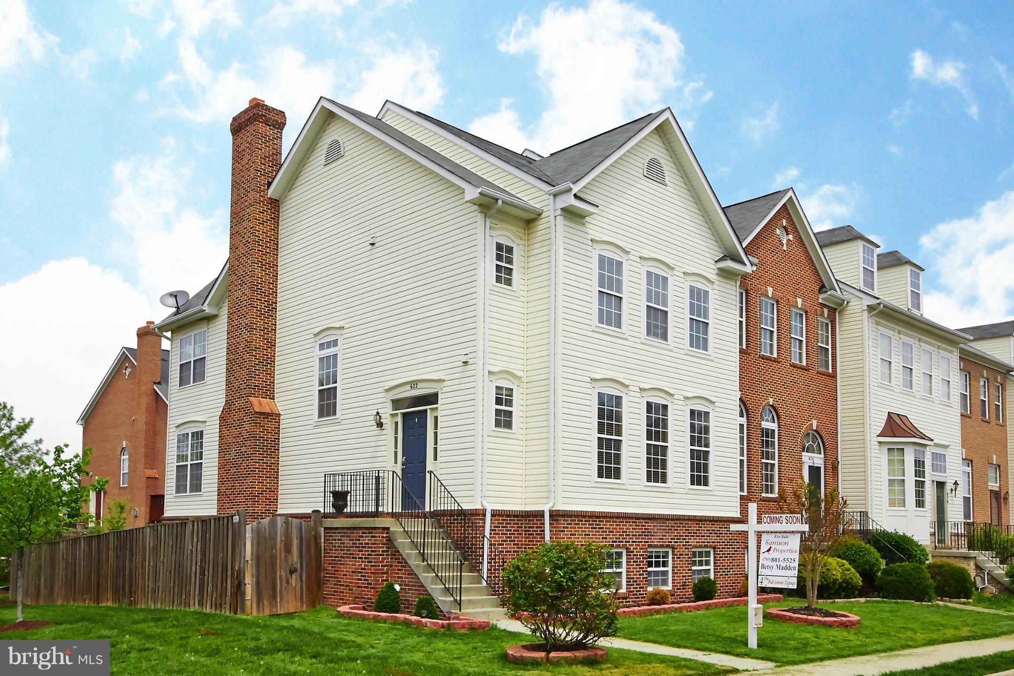 622 Springhouse Square Southeast Leesburg, VA 20175 - Photo 1 of 29 Oversized end unit