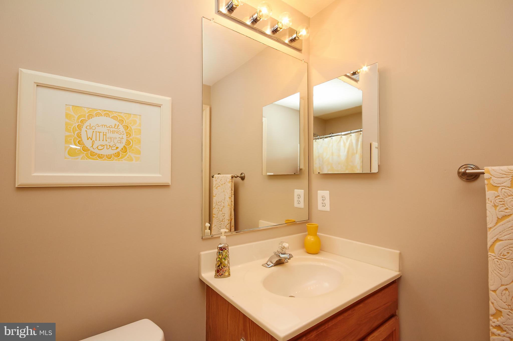 622 Springhouse Square Southeast Leesburg, VA 20175 - Photo 24 of 29 Bath