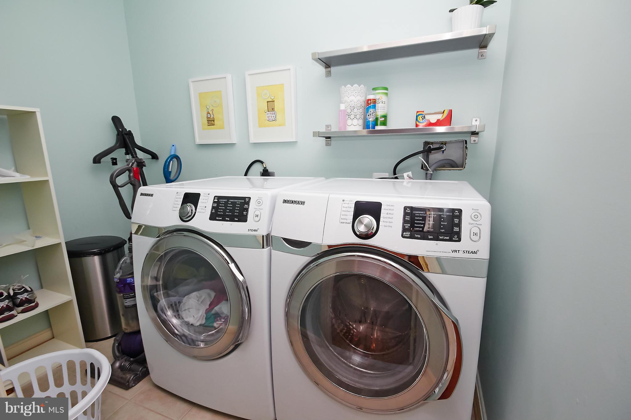 622 Springhouse Square Southeast Leesburg, VA 20175 - Photo 25 of 29 Laundry Room