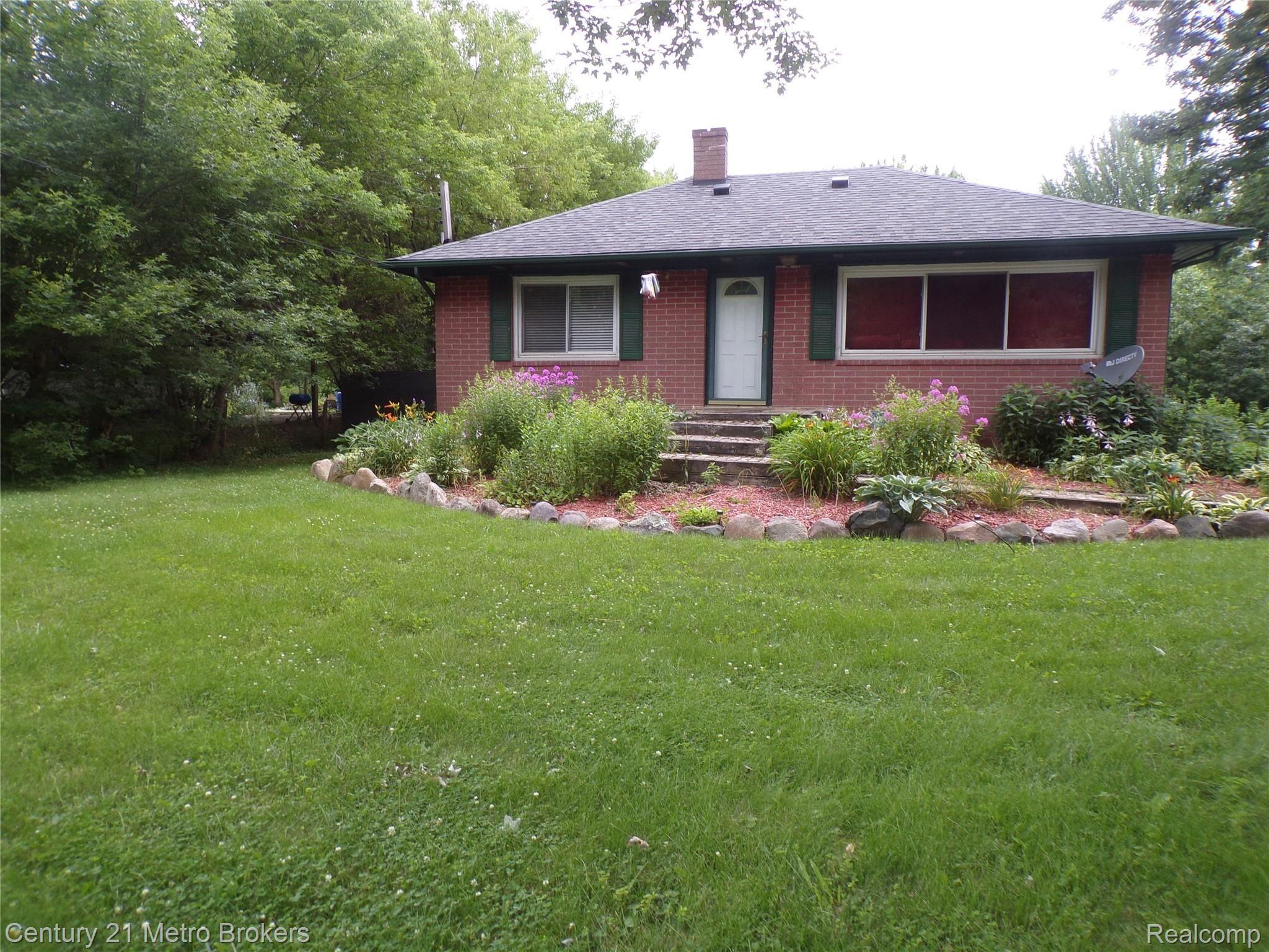 2363 Murphy Road Flint, MI 48504 - Photo 27 of 29 100_0533.JPG