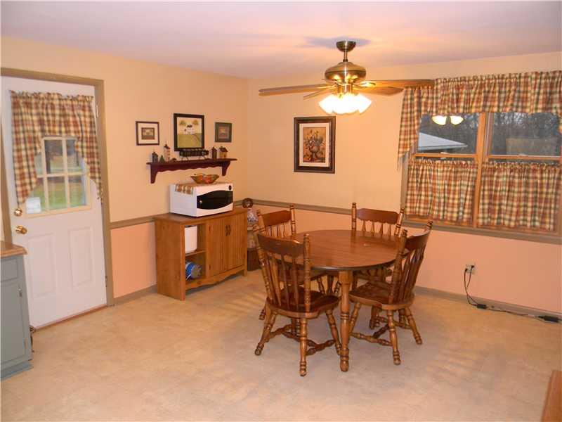 720 Meadowbrook Road Level Green, PA 15085 - Photo 8 of 19 Kitchen.