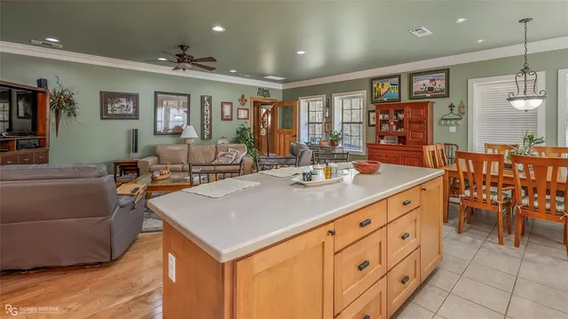 $885,000 | 6340 Pine Hill Road, Shreveport, LA 71107