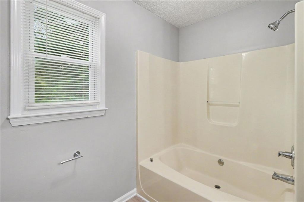 72 Amber Way Dallas, GA 30157 - Photo 8 of 15 Gallery Image 8