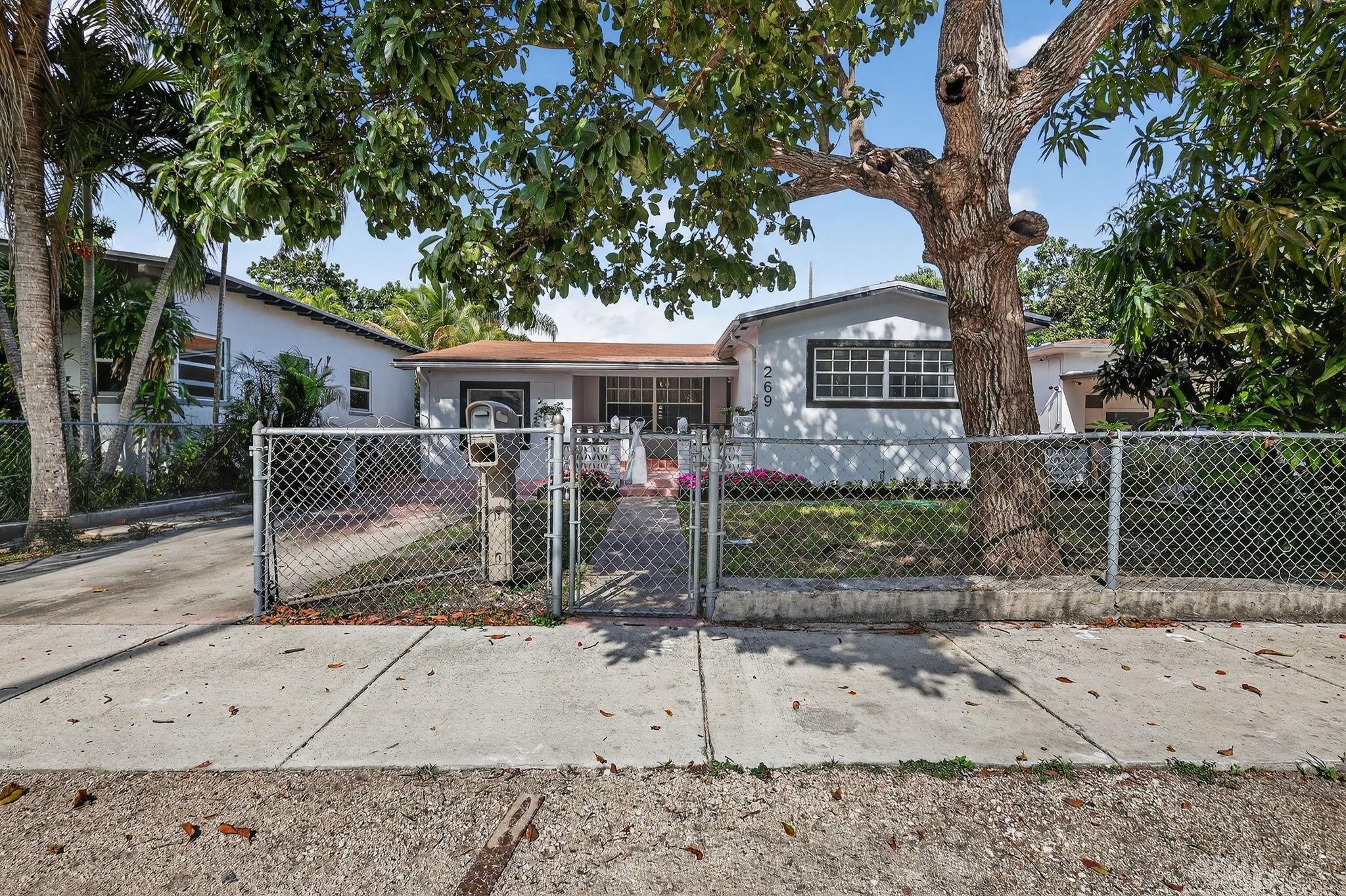 269 Northeast 110th Terrace Miami, FL 33161 - Photo 2 of 36 Photo 2