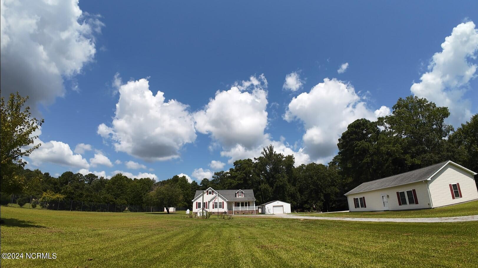 115 Youpon Drive Hubert, NC 28539 - Photo 2 of 76 drone shotScreenshot 2024-08-28 204739