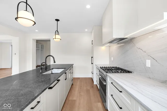 $825,000 | 818 Union Street, Indianapolis, IN 46225