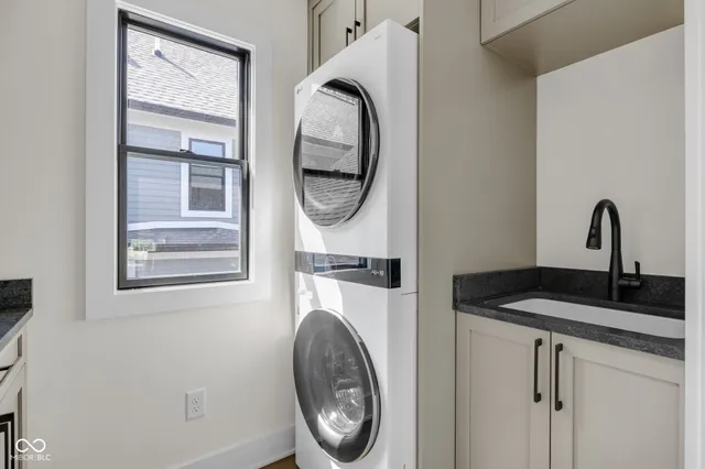 $825,000 | 818 Union Street, Indianapolis, IN 46225