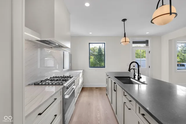 $825,000 | 818 Union Street, Indianapolis, IN 46225