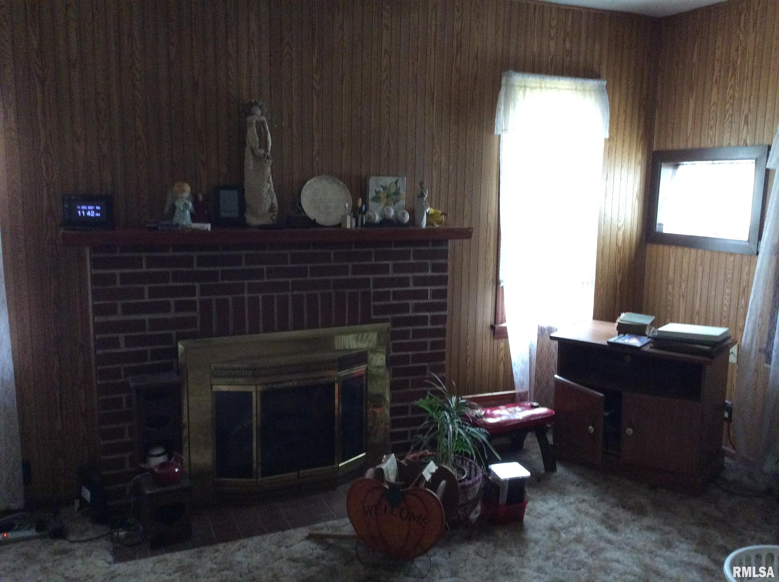 16730 East Fairfield Road Mount Vernon, IL 62864 - Photo 8 of 9 Gallery Image 8