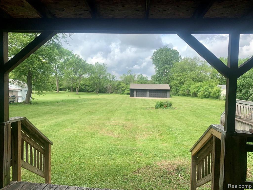 4456 Dublin Road Burton, MI 48529 - Photo 3 of 21