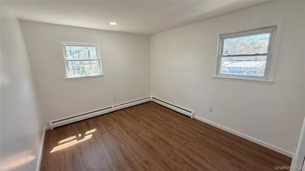 $3,700 | 540 Oak Street, Copiague, NY 11726