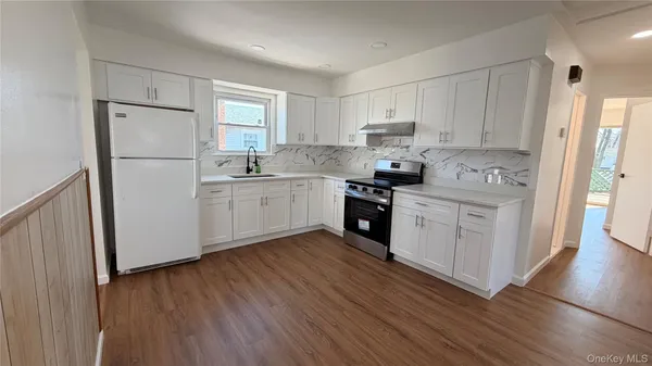 $3,700 | 540 Oak Street, Copiague, NY 11726