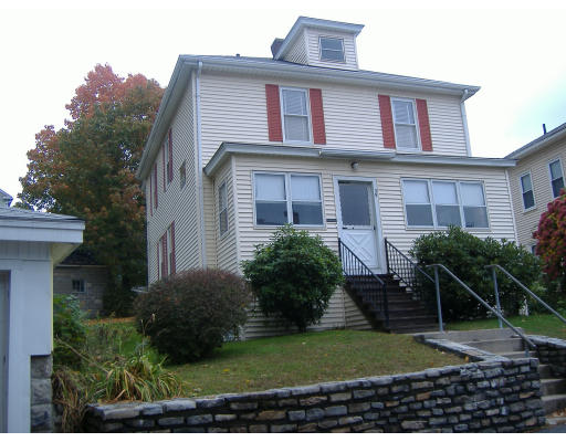 39 Raymond Street Worcester, MA 01607 - Photo 1 of 28 Gallery Image 1