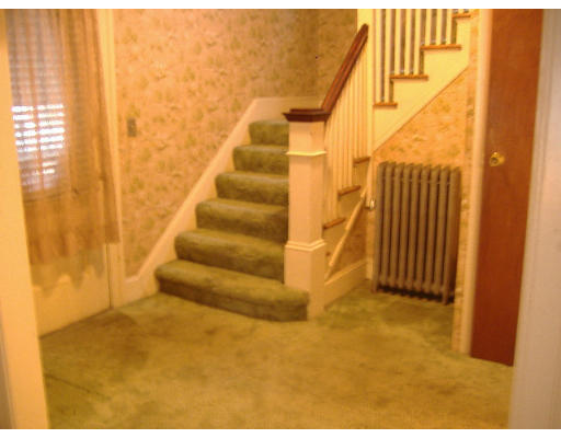 39 Raymond Street Worcester, MA 01607 - Photo 10 of 28 Gallery Image 10