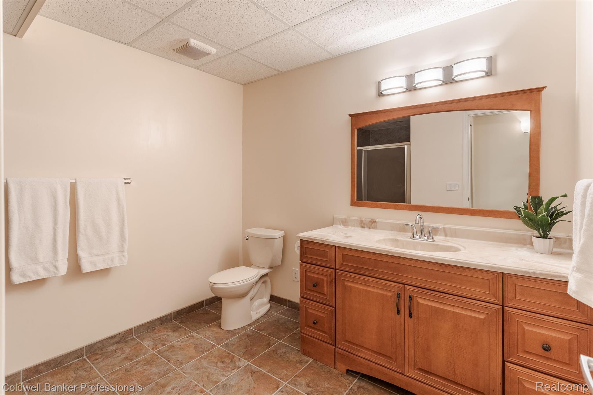 44620 Spring Hill Road Northville, MI 48168 - Photo 44 of 57 Gallery Image 44