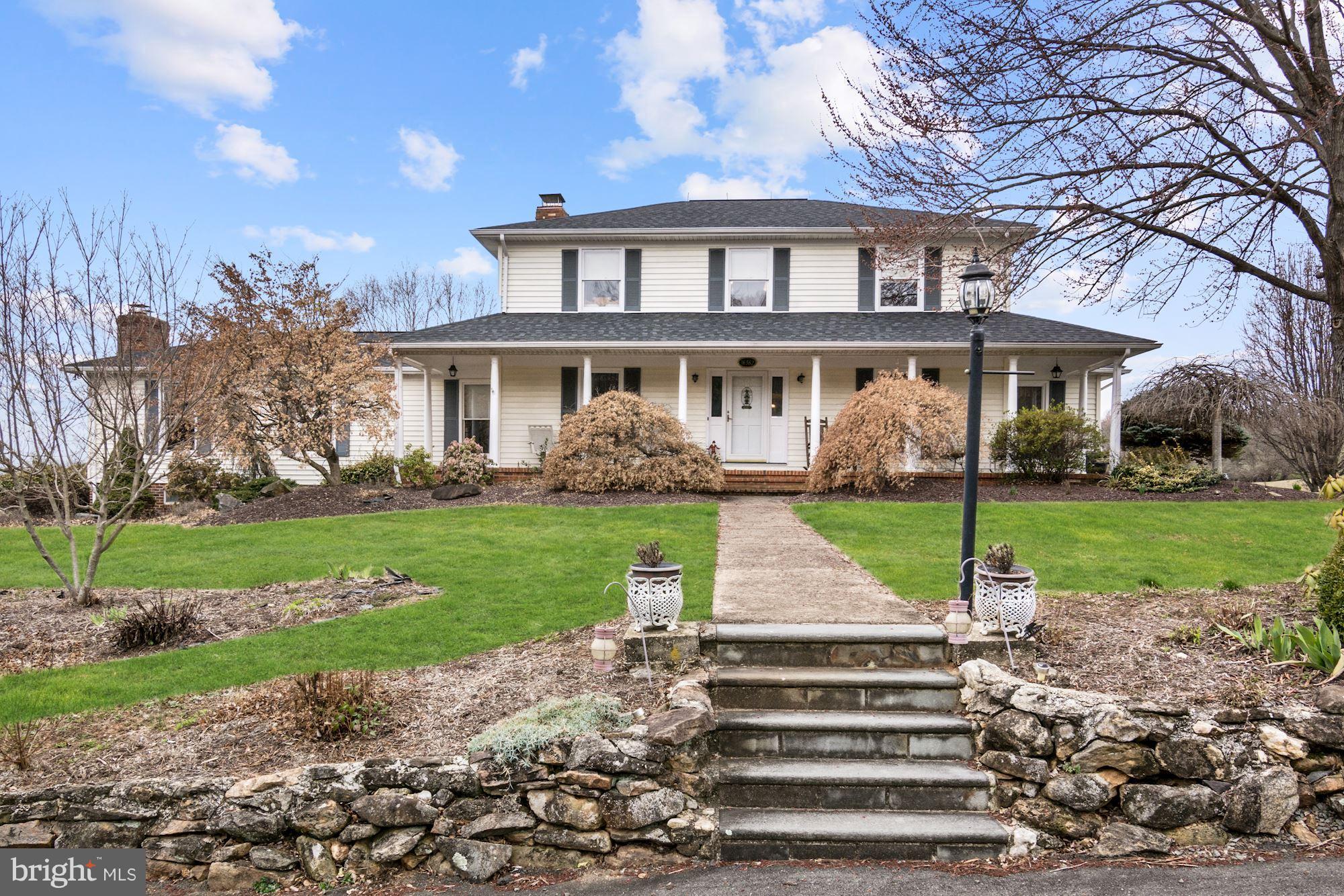 Beautifully landscaped & inviting entrance