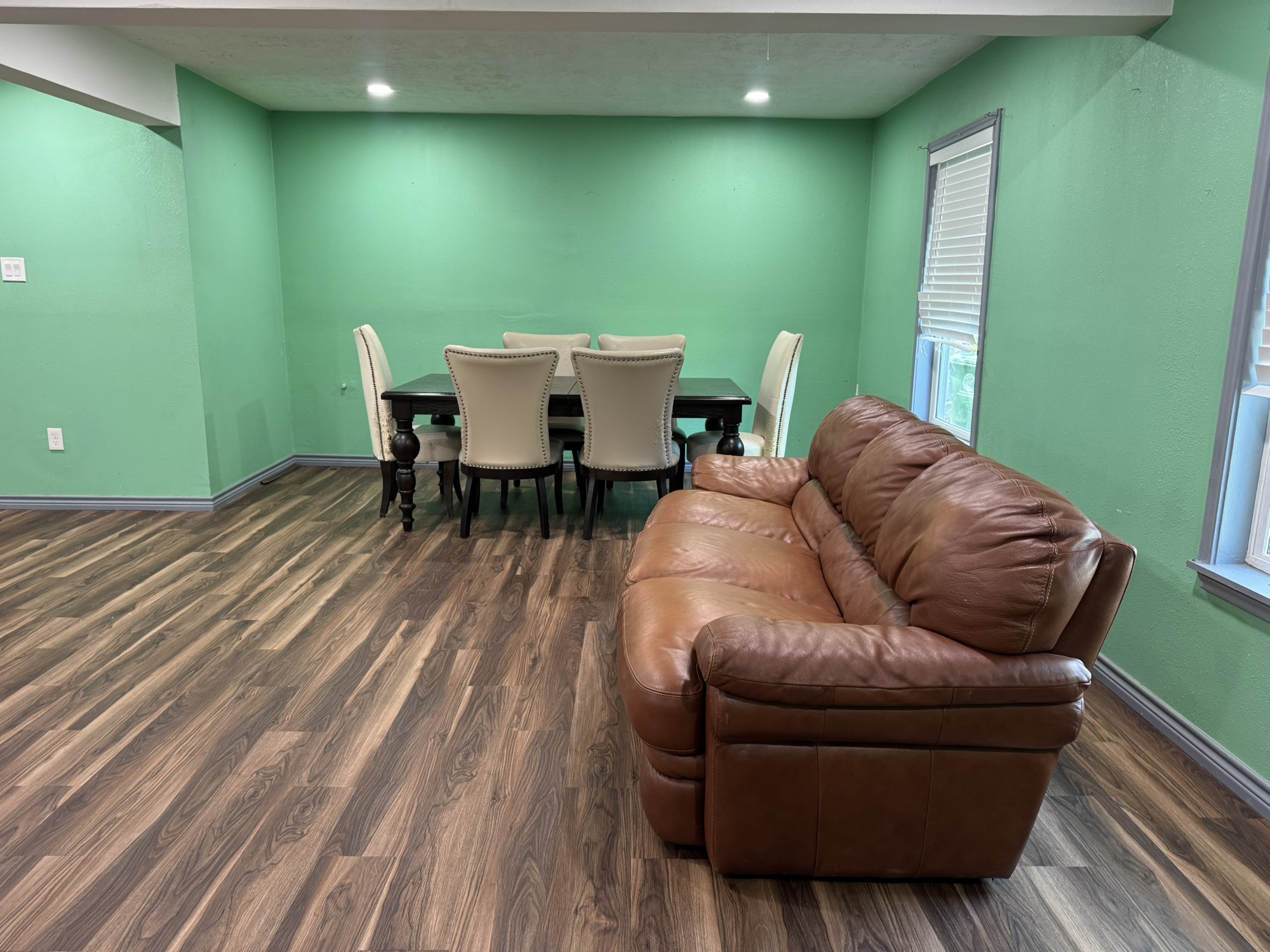 5846 Westover Street Houston, TX 77033 - Photo 4 of 12